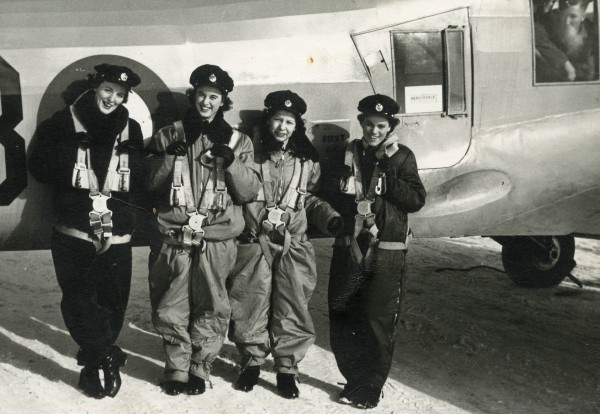 Служащие RCAF в Брантфорде. Онтарио, 13 февраля 1942 г. 