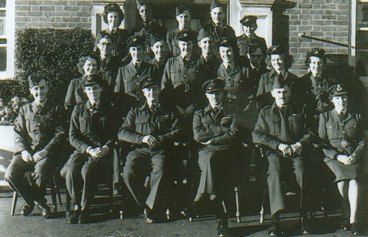 Сотрудницы RCAF. 1945 г. 