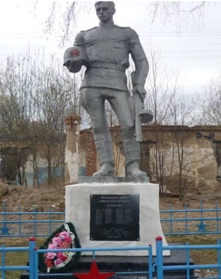 д. Бряньково Суворовского р-на. Памятник, установленный в 1976 году в память о погибших земляках.