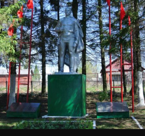 д. Бураково Ясногорского р-на. Памятник погибшим односельчанам, установленный в 1975 году.