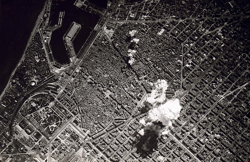 Бомбардировка Барселоны. 1938 г. 