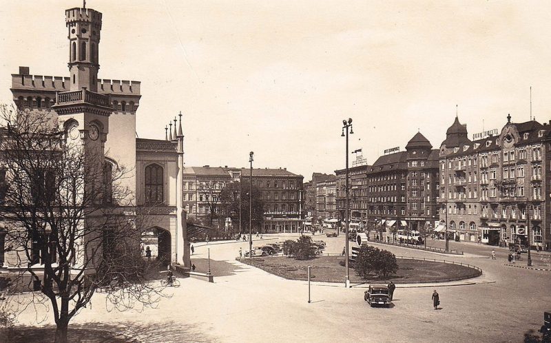 Площадь и железнодорожный вокзал Бреслау. 1940 г.