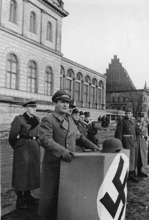 Гауляйтер Нижней Силезии Карл Ханке. Февраль 1945 г.