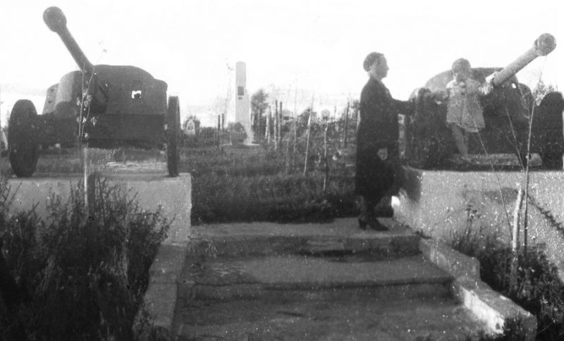 Офицерское кладбище. 1943 г.