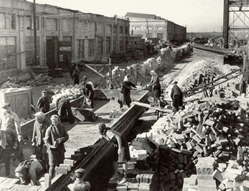 Восстановление завода «Азовсталь». 1943 г. 