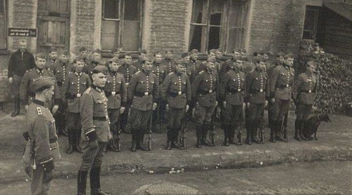 Немецкое подразделение. 1942 г. 