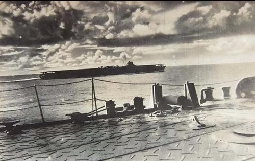 Авианосец Имперского флота «Рюйо» во время вторжения в голландскую гавань. Аляска, 1942 г.