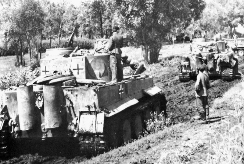 Танки «Тигр» 503-го тяжелого танкового батальона Вермахта в районе Знаменки. 1943 г.