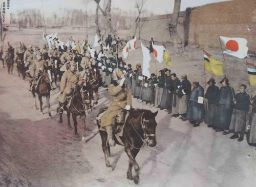 Войска Квантунской армии вступают в монгольский город Тауран. Март 1936 г.