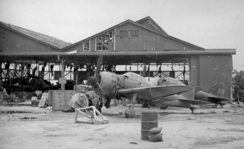 Захваченный японский аэродром на острове Сайпан. Июль 1944 г.
