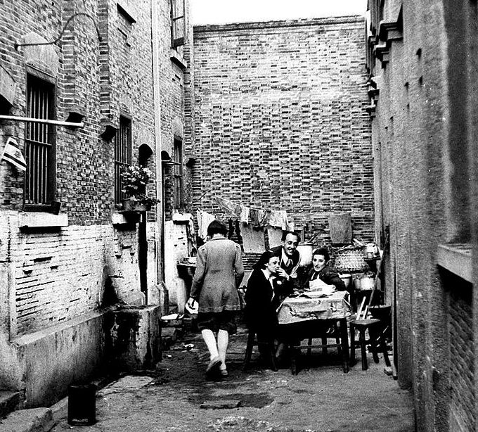 Шанхайское гетто. 1945 г. 