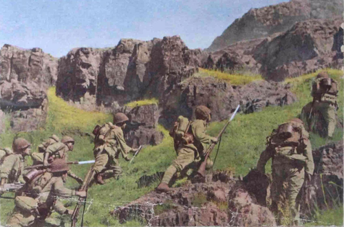 Солдаты японской армии в Китае. 1942 г.