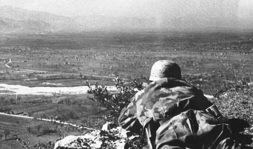 Немецкие десантники во время битвы под Монте-Кассино, Италия. Май 1944 г.