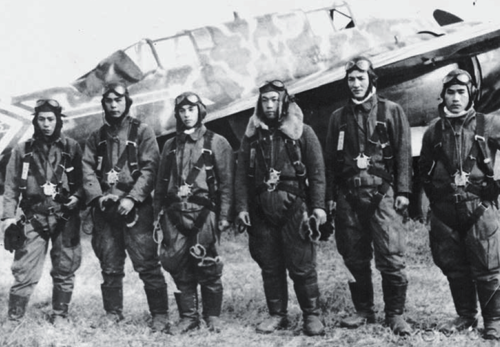 Летчики-истребители Ki-45. Япония, 1945 г.