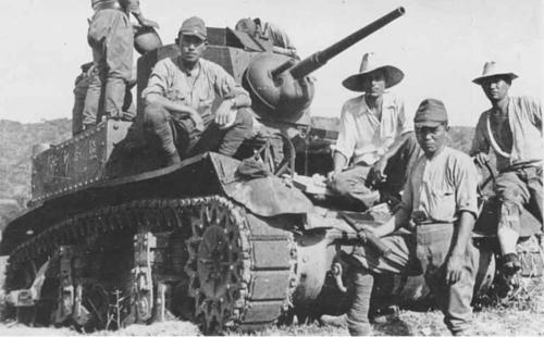 Захваченный японцами американский танк. Манила, 1942 г.