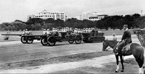 Японские войска во время парада в Маниле. Май 1942 г.