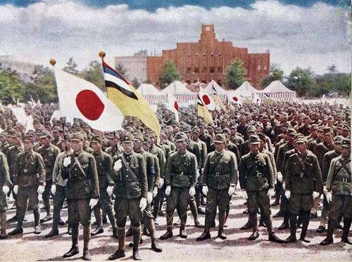 Маньчжурийские и японские Квантунские армейские кадеты. Маньчжурия 1940 г.