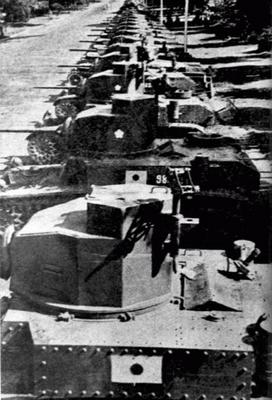 Американские танки, захваченные на Филиппинах. 1942 г.