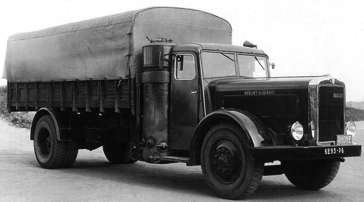 Бортовой грузовик с газогенератором Berliet GDM