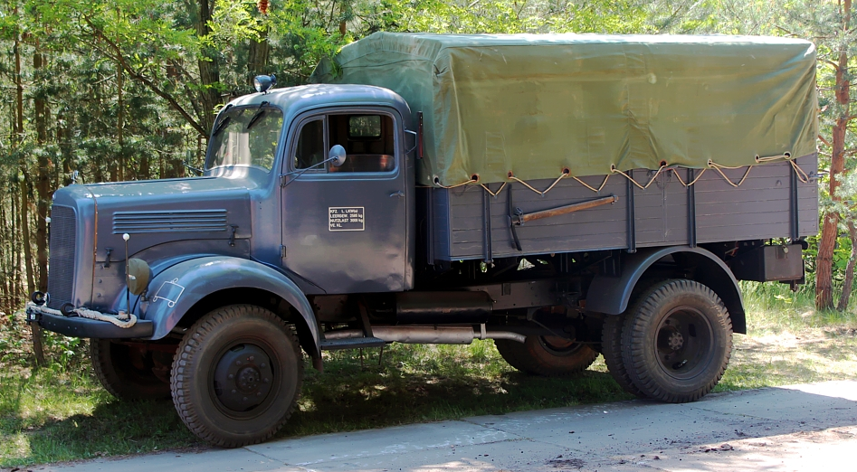 Mercedes l 710