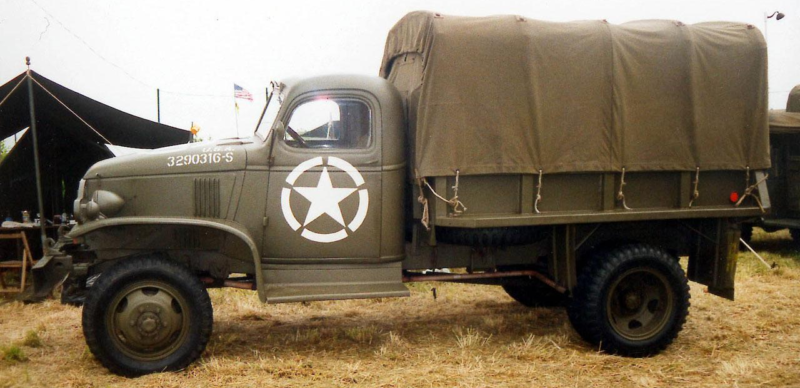 Бортовой грузовик Chevrolet G-7107 (с деревянным кузовом и тентом)