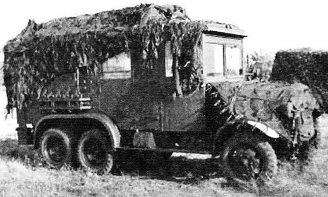 Армейский фургон Magirus M 206.