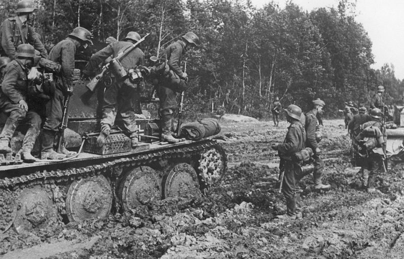 Немецкие танки у Ржева.