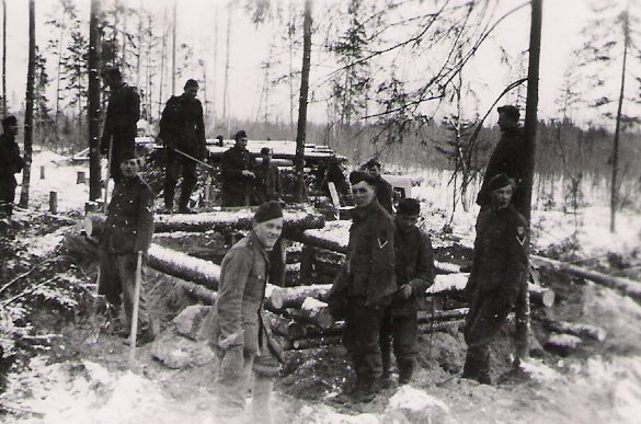 Немецкие войска в районе Волхова. 1942 г.