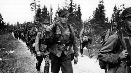 Колонна финских солдат. 1940 г. 