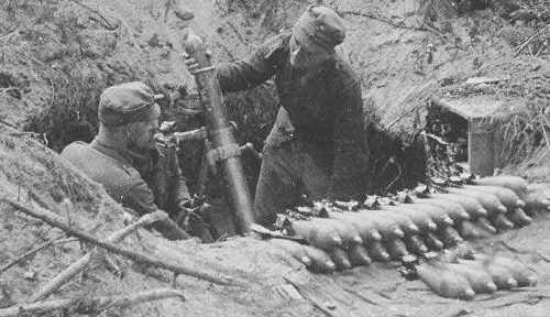 Позиция 81-мм миномета. 1942 г. 