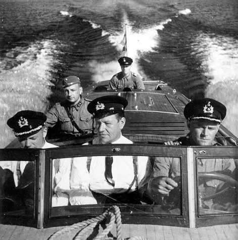 Финский катер на Ладожском озере. 1942 г. 