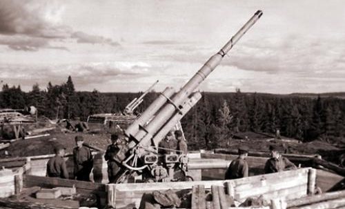 88-мм зенитные орудия у Хельсинки. 1943 г. 
