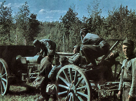 Артиллеристы на реке Свирь. Лето 1944 г.