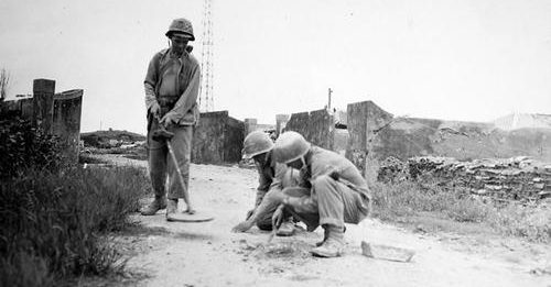 Разминирование на Окинаве. 1 июня 1945 г.