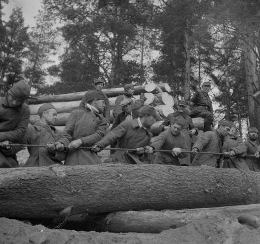Советские военнопленные на работах. Финляндия, 1940 г. 