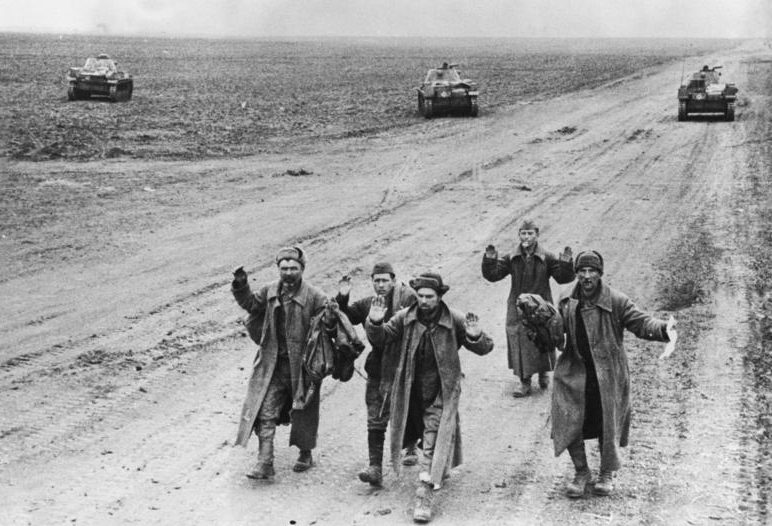 Пленение в Крыму. 1942 г. 