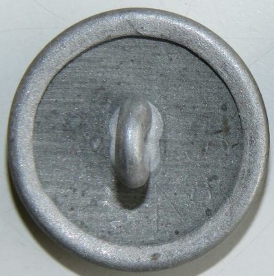 Погонная пуговица с номером роты Вермахта «6», диаметром 19 мм, изготовленная из алюминия.