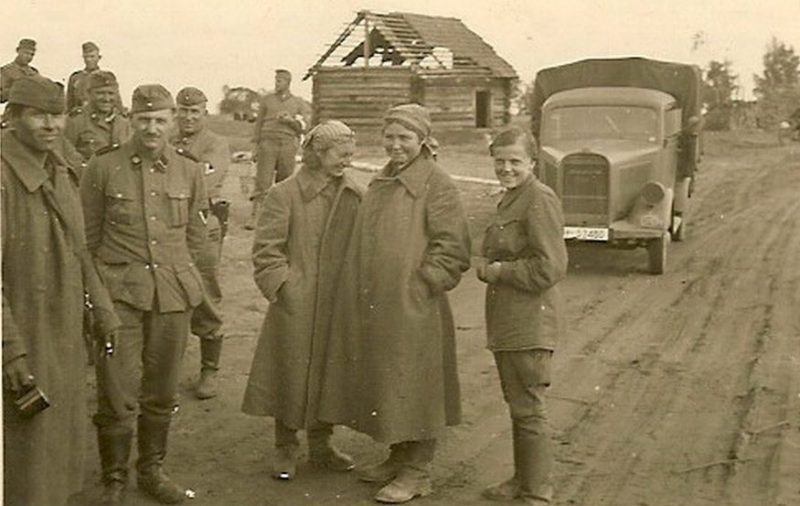 Женщины в плену. Сентябрь 1941 г.