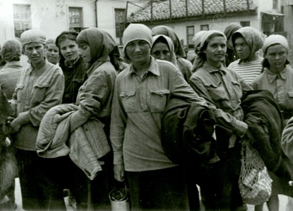 Женщины в плену. Сентябрь 1941 г. 