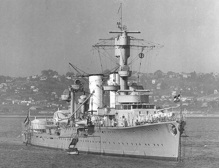 Лёгкий крейсер «Карлсруэ» в Сан-Диего, 1934 год.