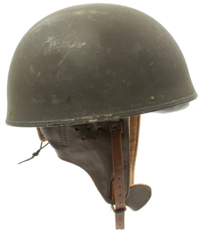 Шлем военного мотоциклиста.