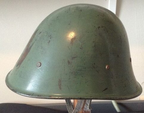 Стальной пехотный шлем М40.