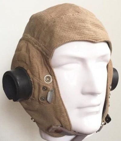 Летний шлемофон типа Е образца 1945 года, изготовленный из ткани «Airtex».