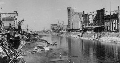 Разрушенный порт на Рейне. Октябрь 1944 г.