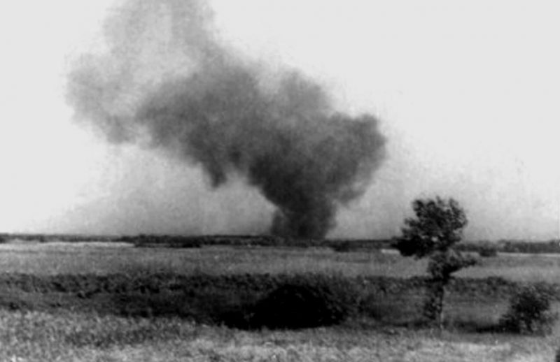 Пожар в концлагере во время восстания.