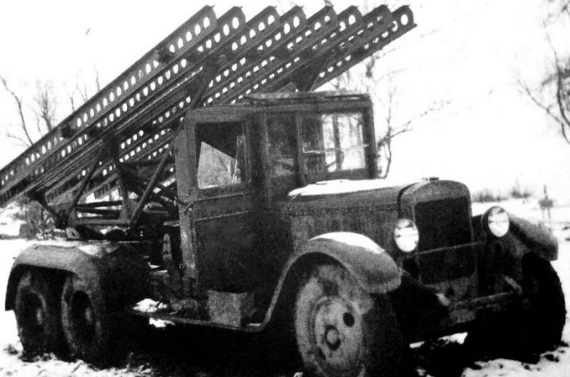 «Катюша» на базе ЗИС-6. 1942 г.