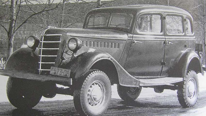 Полноприводный седан ГАЗ-61-73 для высшего командования РККА. 1942 г.