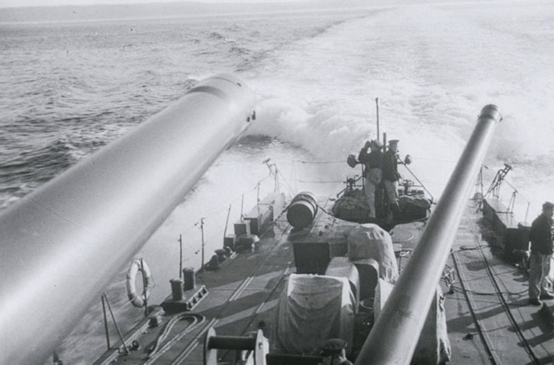Эсминец Северного флота «Гремящий» в боевом походе. Сентябрь, 1942 г. 