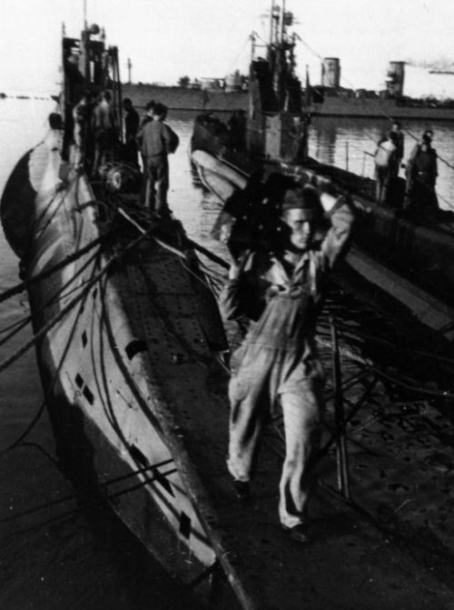 Подводные лодки в порту Поти. 1942 г.