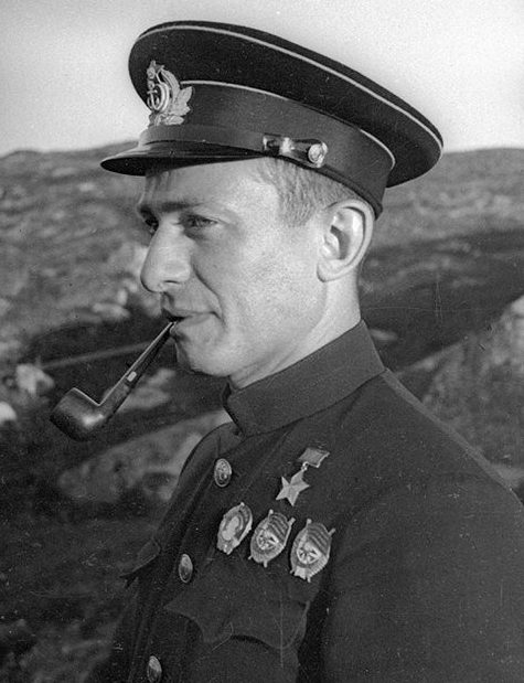 Командир подводной лодки М-172 Герой Советского Союза Израиль Фисанович. 1942 г. 